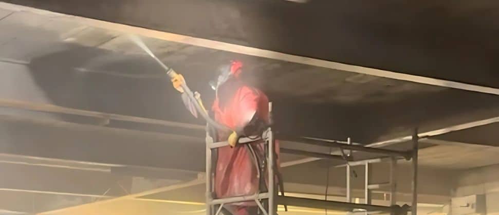 Quill Falcon Vapour Reduction System - ideal for blasting in confined spaces